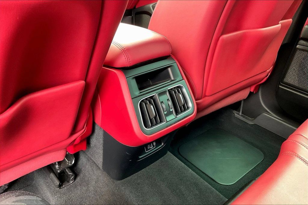 Used 2023 Maserati Grecale Modena AWD/4WD image 10