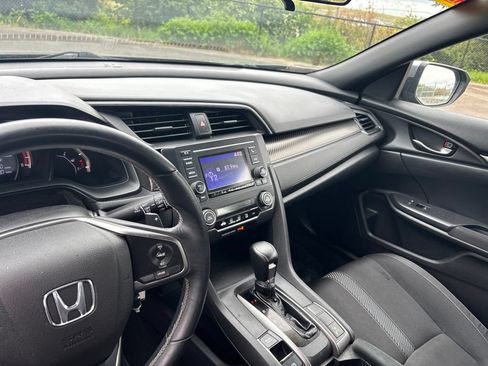 Used 2017 Honda Civic Sport image 14