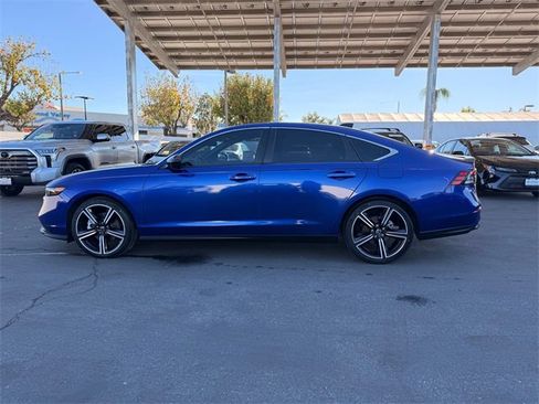 Used 2023 Honda Accord Sport image 9