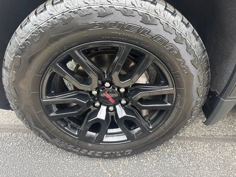 Used 2024 GMC Sierra 1500 Elevation AWD/4WD image 4