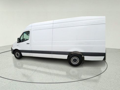 Used 2024 Mercedes-Benz eSprinter 170 Cargo image 13