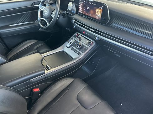 Used 2023 Hyundai Palisade Calligraphy image 17