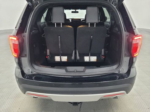 Used 2016 Ford Explorer XLT w/ Equipment Group 202A image 29