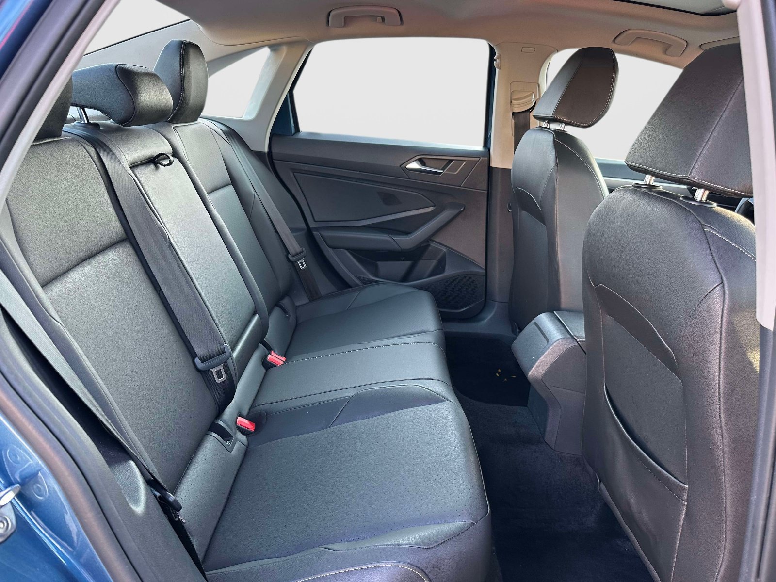 Certified 2020 Volkswagen Jetta SE FWD image 11