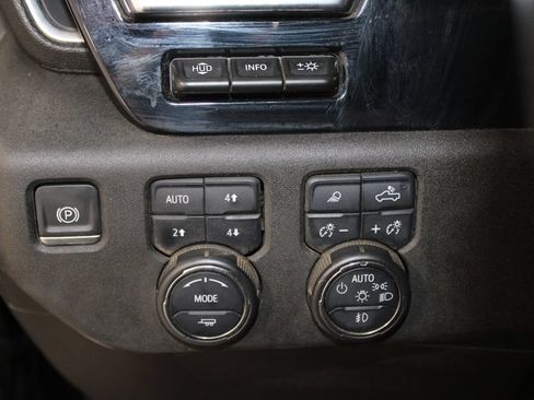 Used 2024 Chevrolet Silverado 2500 High Country w/ High Country Premium Package AWD/4WD image 44