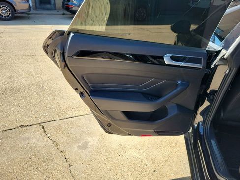 Used 2022 Volkswagen Arteon SE w/ Arteon MDO Package FWD image 8