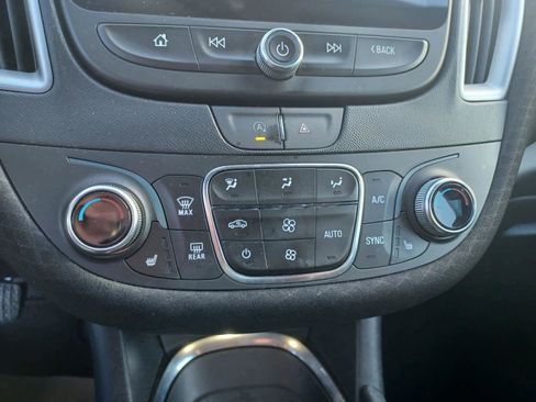 Used 2023 Chevrolet Malibu LT image 11