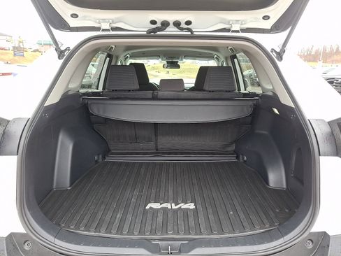 Used 2024 Toyota RAV4 LE image 26