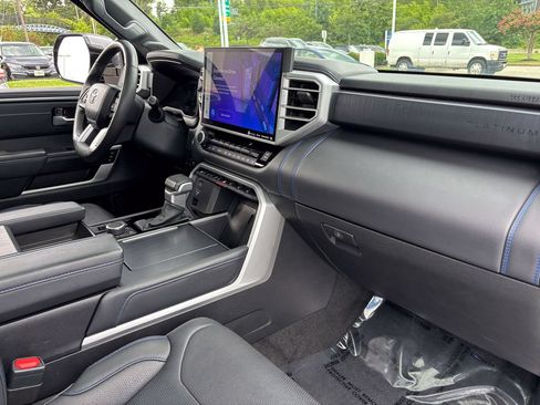Used 2023 Toyota Tundra Platinum AWD/4WD image 46