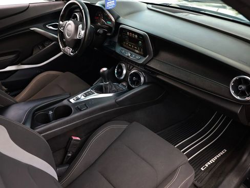 Used 2016 Chevrolet Camaro SS RWD image 24