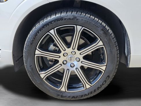 Used 2021 Volvo XC60 T5 Inscription w/ Advanced Package image 11