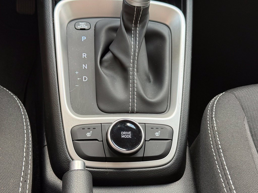 Certified 2026 Hyundai Venue SEL FWD image 20