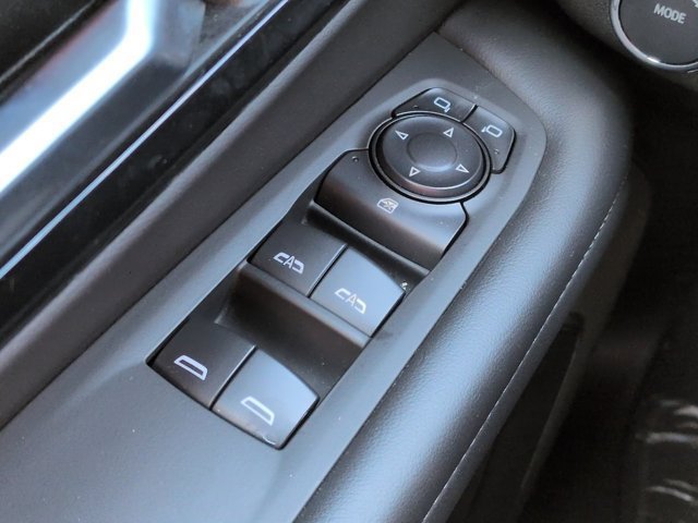 Used 2025 Chevrolet Tahoe LT RWD image 22