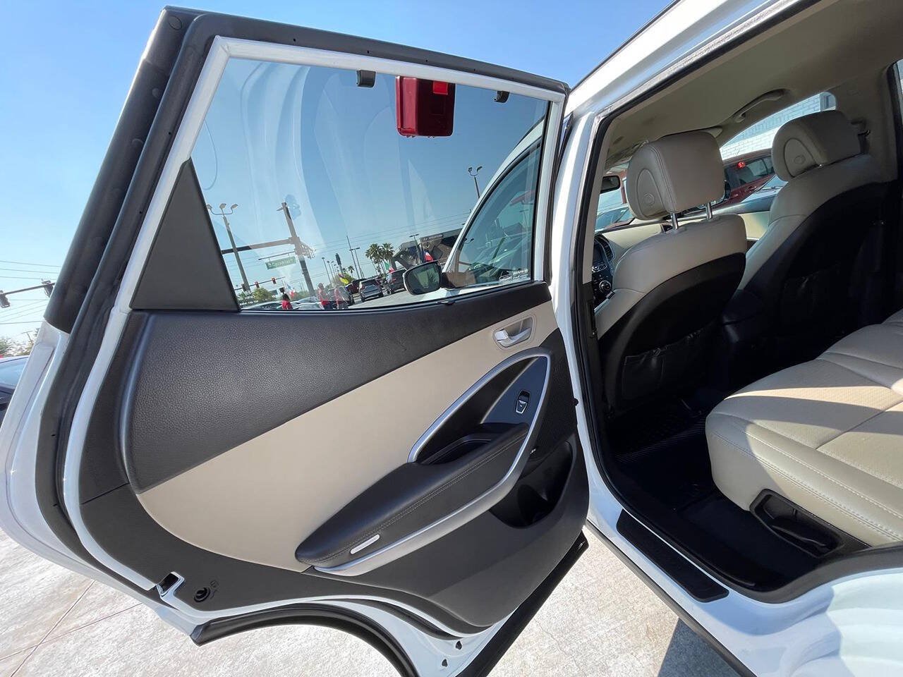 Used 2014 Hyundai Santa Fe Sport 2.0T w/ Navigation Package 06 FWD image 12