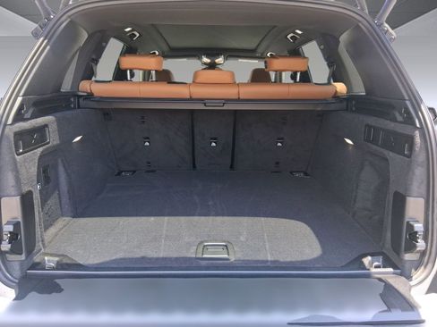 Used 2026 BMW X5 xDrive40i w/ M Sport Package image 31