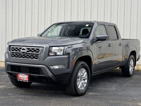 Used 2023 Nissan Frontier SV w/ Technology Package AWD/4WD image 4