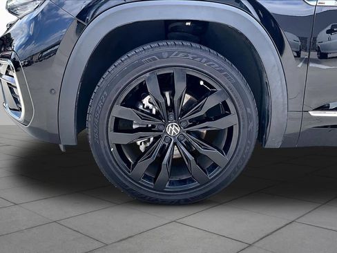 Used 2023 Volkswagen Atlas Cross Sport SEL Premium R-Line AWD/4WD image 17