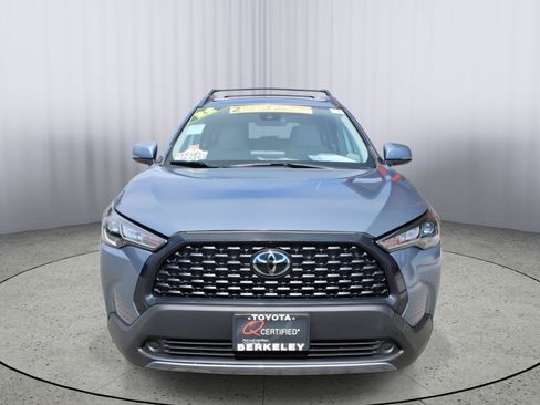 Used 2022 Toyota Corolla Cross LE w/ Black Badges Package (TMS) FWD image 3