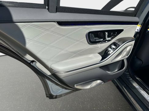 New 2026 Mercedes-Benz S 63 AMG S image 11