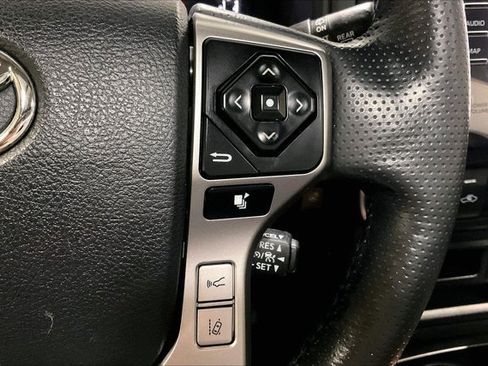Certified 2024 Toyota 4Runner SR5 Premium w/ Moonroof Package AWD/4WD image 20