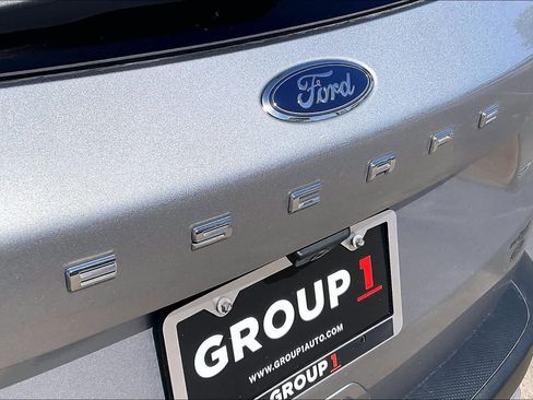 Used 2021 Ford Escape SE w/ Convenience Package FWD image 30