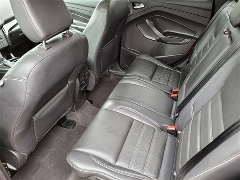 Used 2018 Ford Escape Titanium w/ Ford Safe & Smart Package image 19