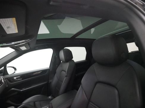 Used 2020 Porsche Cayenne S AWD/4WD image 15