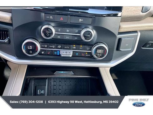 Certified 2024 Ford Expedition Limited RWD image 24