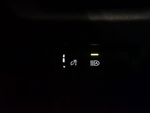 Certified 2024 Toyota RAV4 LE FWD image 23
