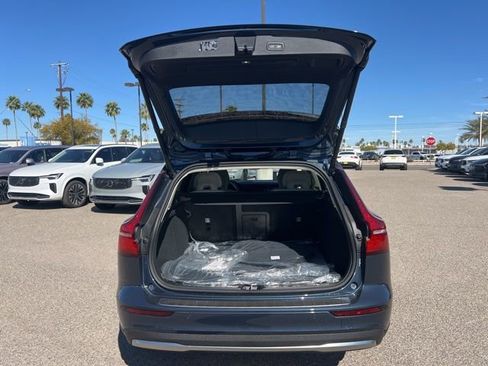 New 2026 Volvo V60 B5 Cross Country Plus w/ Climate Package image 25