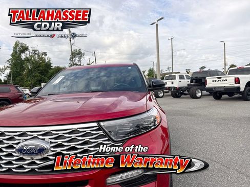 Used 2023 Ford Explorer Platinum w/ Technology Package AWD/4WD image 11