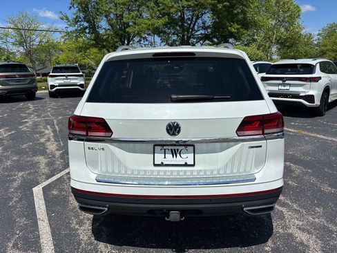 Used 2023 Volkswagen Atlas SEL AWD/4WD image 6
