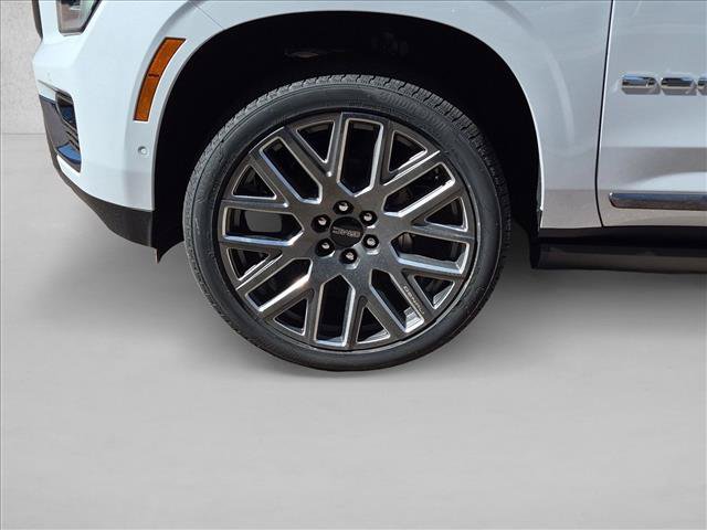 New 2027 GMC Yukon XL Denali Ultimate w/ LPO, Illumination Package AWD/4WD image 10