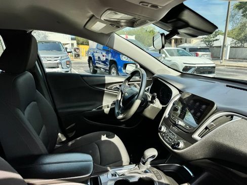Used 2024 Chevrolet Malibu LT FWD image 29