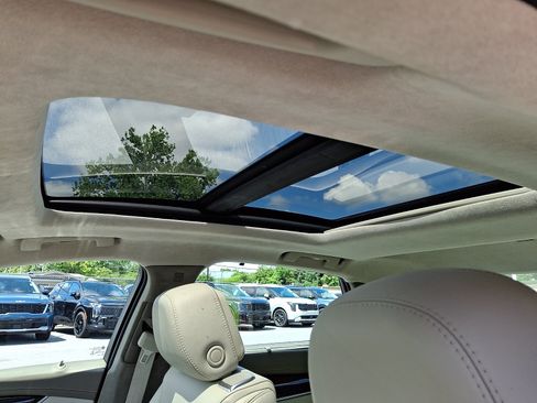 Used 2013 Cadillac XTS Platinum AWD/4WD image 16