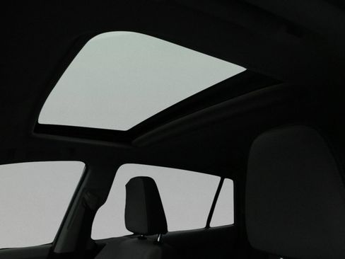 Used 2013 Toyota RAV4 XLE FWD image 16
