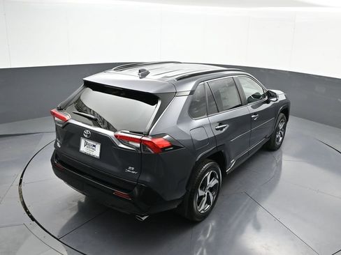 New 2025 Toyota RAV4 SE image 38
