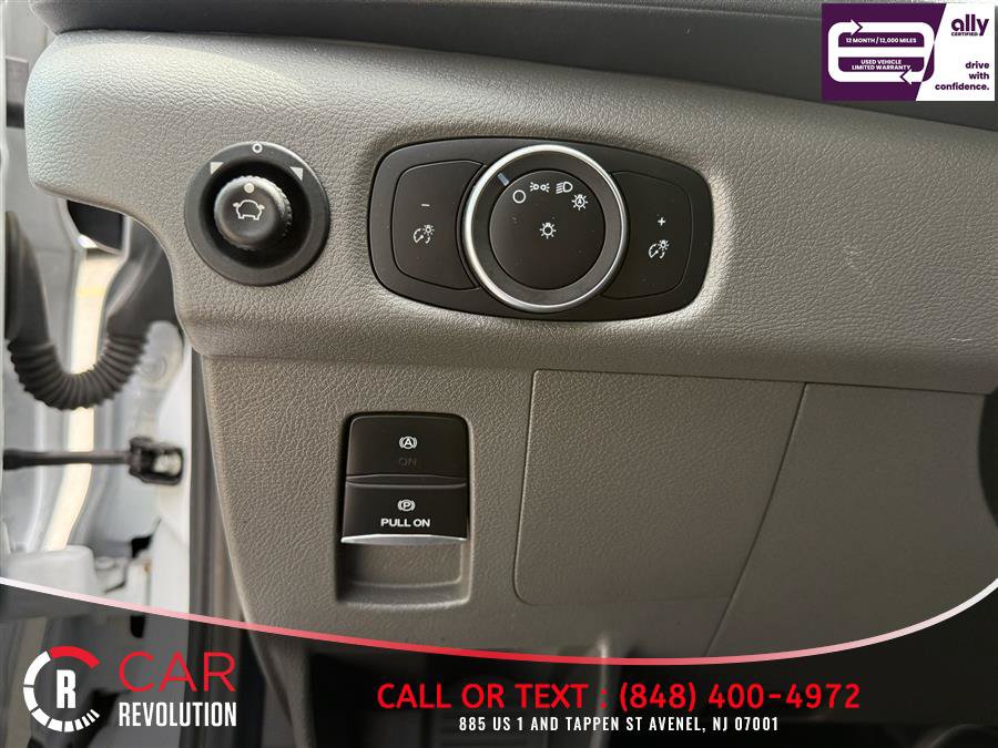 Used 2023 Ford Transit 250 Medium Roof AWD image 18