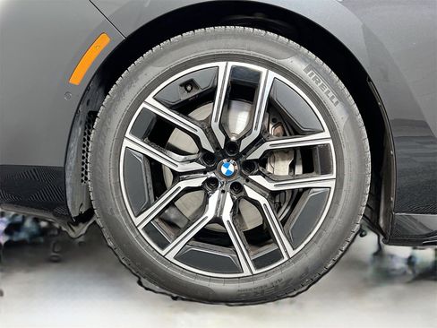 Used 2025 BMW 740i xDrive 740i xDrive image 33