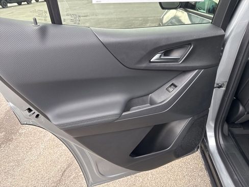 New 2026 Chevrolet Equinox LT w/ Convenience Package II image 17