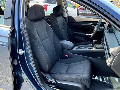 Used 2023 Honda Accord EX image 9