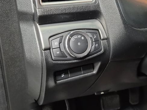 Used 2018 Ford Explorer XLT w/ Equipment Group 202A image 24