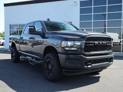 Certified 2024 RAM 2500 Tradesman AWD/4WD image 3