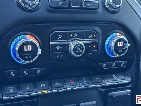 Used 2023 GMC Sierra 2500 Denali image 27