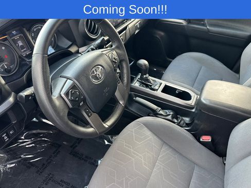Used 2018 Toyota Tacoma TRD Sport RWD image 10