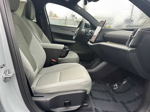 New 2026 Volvo EX30 Plus image 10