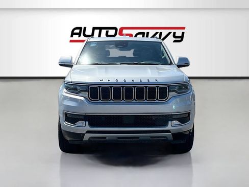 Used 2022 Jeep Wagoneer Series II AWD/4WD image 2