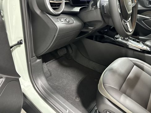 New 2026 Chevrolet Trax ACTIV w/ Driver Confidence Package FWD image 10
