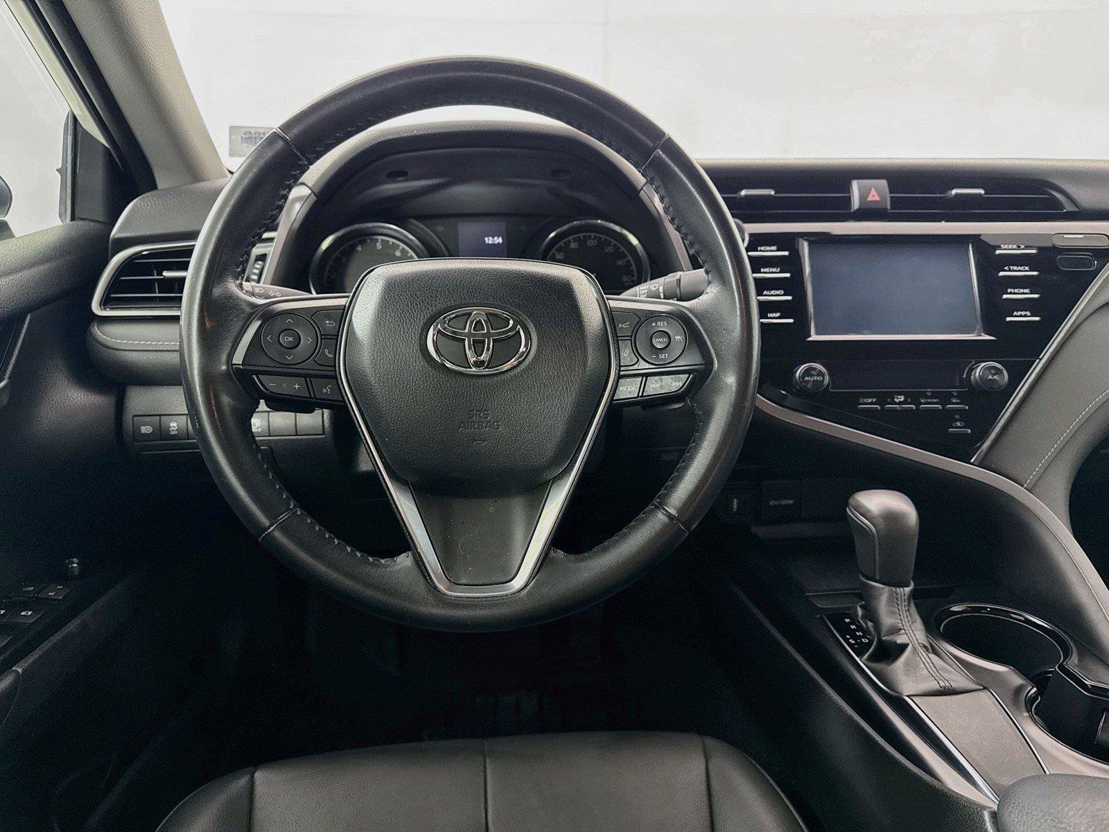 Used 2019 Toyota Camry SE w/ Convenience Package FWD image 29