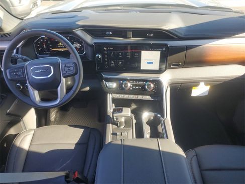 New 2026 GMC Sierra 1500 Denali w/ Denali Reserve Package image 7